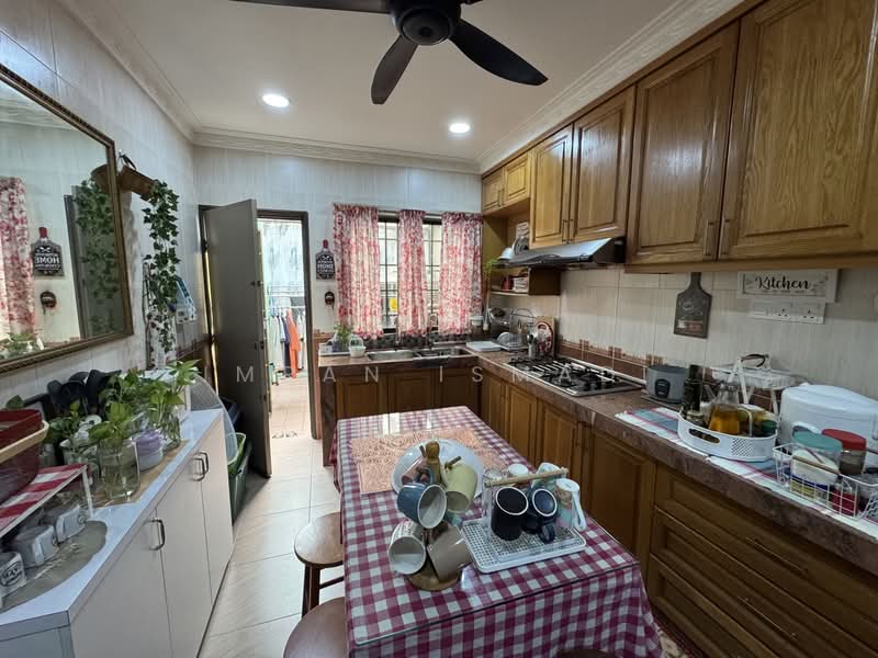 Rumah Teres 2 Tingkat untuk Dijual di Taman Cempaka (Ampang) - Imran Ismadi - Kitchen - PropertyGuru.com.my