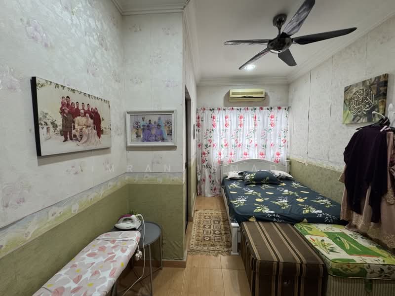 Rumah Teres 2 Tingkat untuk Dijual di Taman Cempaka (Ampang) - Imran Ismadi - Bedroom - PropertyGuru.com.my