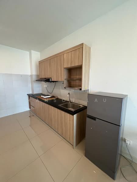 Servis Apartment untuk Dijual di Desa Green - Hanson Lau - Kitchen - PropertyGuru.com.my