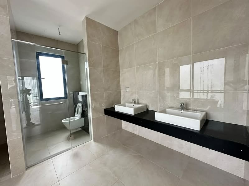 Semi-Detached House for Sale in Kota Damansara (Selangor) - Anson Ng - Bathroom - PropertyGuru.com.my