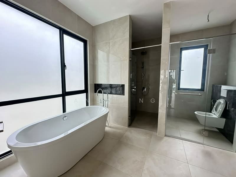 Semi-Detached House for Sale in Kota Damansara (Selangor) - Anson Ng - Bathroom - PropertyGuru.com.my