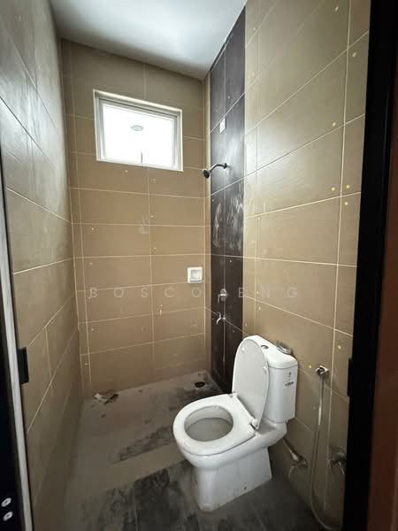 Semi-Detached House for Sale in Taman Mount Austin (Tebrau) - Bosco Eng - Bathroom - PropertyGuru.com.my