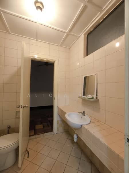 Condominium for Rent at Armanee - Alicia Soo - Bathroom - PropertyGuru.com.my