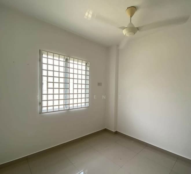 Flat for Sale at Sanctuary Court - Sr. Helen Teoh - Interior - PropertyGuru.com.my