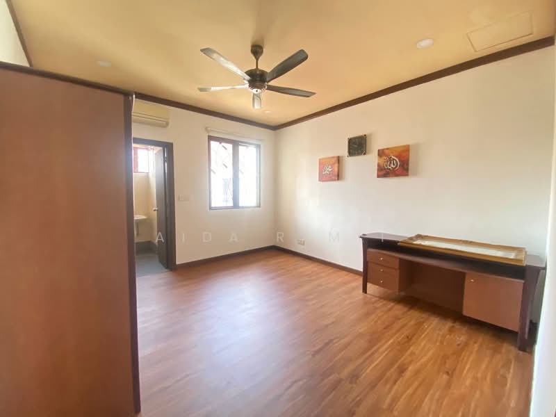 2-storey Terraced House for Rent in Bukit Jelutong (Shah Alam) - Aida Ramli - PropertyGuru.com.my