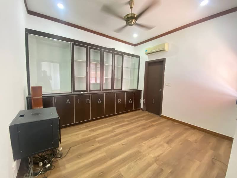 2-storey Terraced House for Rent in Bukit Jelutong (Shah Alam) - Aida Ramli - PropertyGuru.com.my