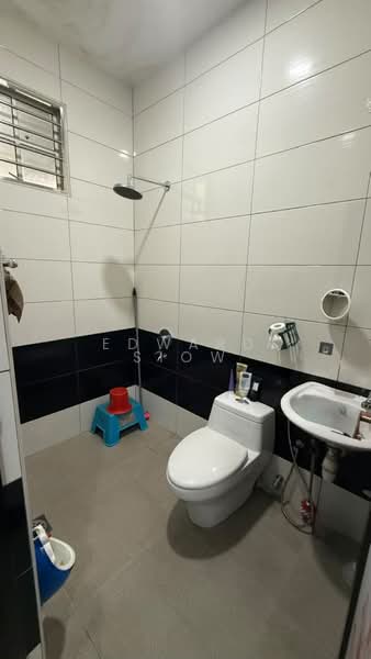 Rumah Teres 1.5 Tingkat untuk Disewa di Taman Impian Emas (Skudai) - Edward Siow - Bathroom - PropertyGuru.com.my