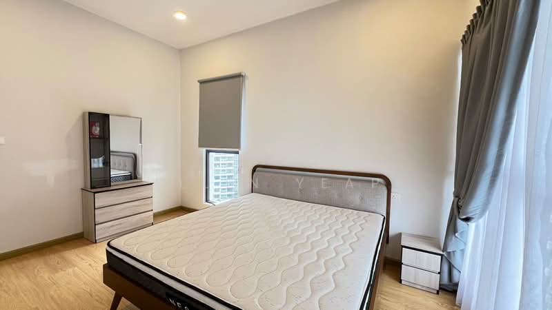 Kondominium untuk Disewa di Bay Laurel @ Country Garden Danga Bay - Ellen Yeap - Bedroom - PropertyGuru.com.my