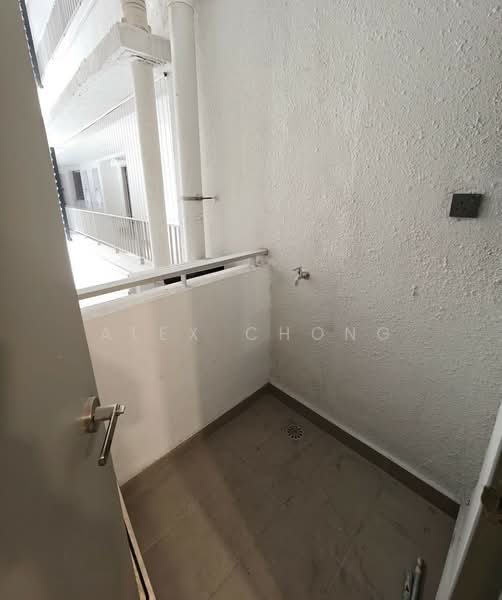 Servis Apartment untuk Disewa di The Era @ Duta North - Alex Chong - Balcony - PropertyGuru.com.my