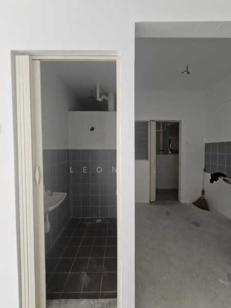 Pangsapuri untuk Dijual di Taman Ria - Leong . - Interior - PropertyGuru.com.my