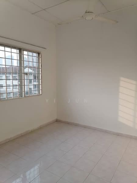 Pangsapuri untuk Dijual di Pangsapuri Sri Alpinia - Yi Jun - Interior - PropertyGuru.com.my