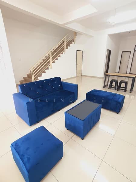 Rumah Teres 2 Tingkat untuk Disewa di Bandar Layangkasa (Pasir Gudang) - Melinda Ee - Living Room - PropertyGuru.com.my