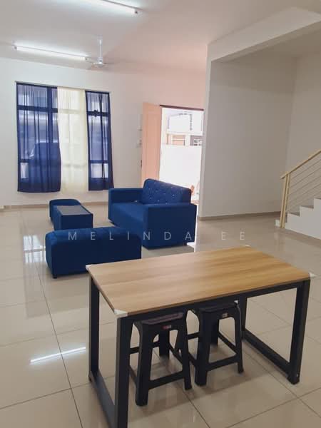Rumah Teres 2 Tingkat untuk Disewa di Bandar Layangkasa (Pasir Gudang) - Melinda Ee - Living Room - PropertyGuru.com.my