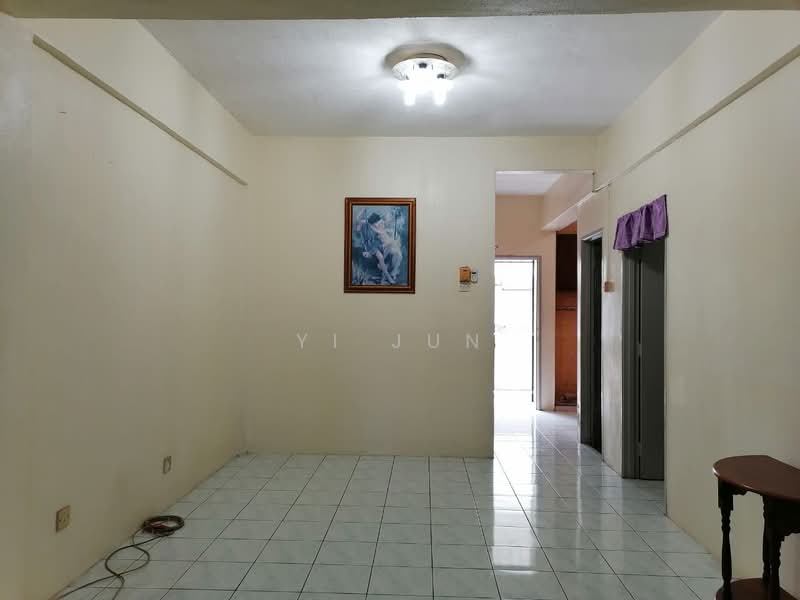 Apartment for Sale at Pangsapuri Kasturi Mewah - Yi Jun - Living Room - PropertyGuru.com.my