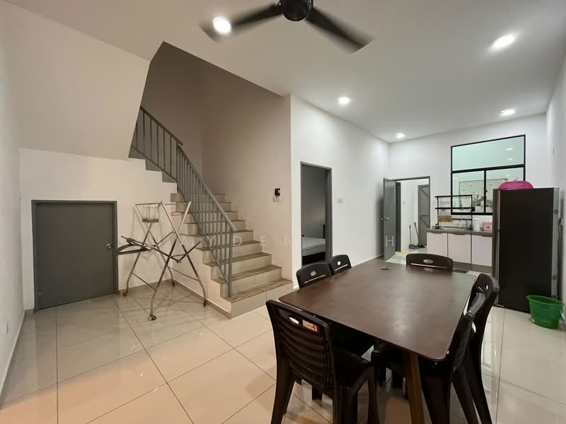 2-storey Terraced House for Rent in Taman Amira (Alor Setar) - Jayden Geh - Dining Room - PropertyGuru.com.my