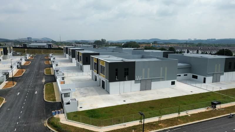 Semi-D Factory for Rent in Bandar Puncak Alam (Puncak Alam) - SK Lew - Exterior - PropertyGuru.com.my