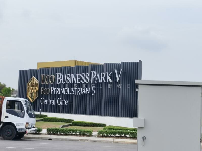 Semi-D Factory for Rent in Bandar Puncak Alam (Puncak Alam) - SK Lew - Exterior - PropertyGuru.com.my
