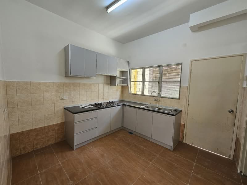2-storey Terraced House for Rent in Bukit Jelutong (Shah Alam) - Winny Su - Kitchen - PropertyGuru.com.my