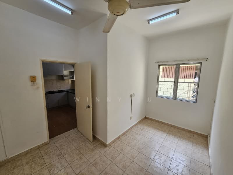 2-storey Terraced House for Rent in Bukit Jelutong (Shah Alam) - Winny Su - Kitchen - PropertyGuru.com.my