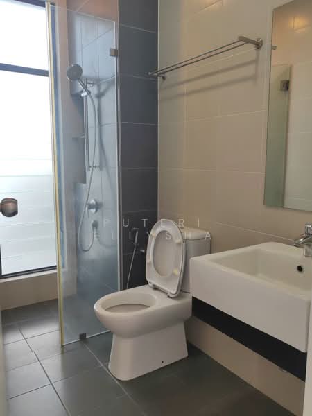 Semi-Detached House for Rent in Sunway Montana (Setapak) - Puteri Ellysha - Bathroom - PropertyGuru.com.my