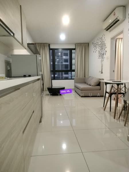 Servis Apartment untuk Disewa di i-SOHO @ i-City - Tracy Chua - Living Room - PropertyGuru.com.my