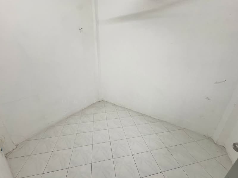 Pangsapuri untuk Dijual di Pangsapuri Putra Indah - Hairi Halim - PropertyGuru.com.my