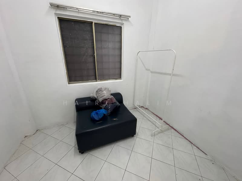 Pangsapuri untuk Dijual di Pangsapuri Putra Indah - Hairi Halim - PropertyGuru.com.my
