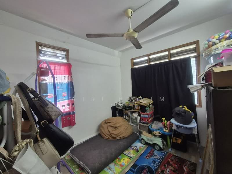 Rumah Flat untuk Dijual di Flat Proton - Hairi Halim - PropertyGuru.com.my