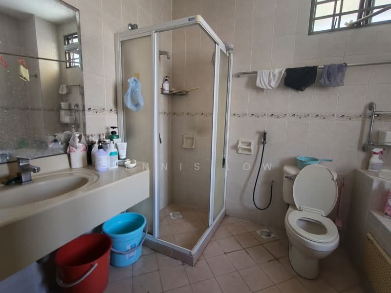 Semi-Detached House for Sale in Batu 9 (Cheras) - Dennis Low - Bathroom - PropertyGuru.com.my