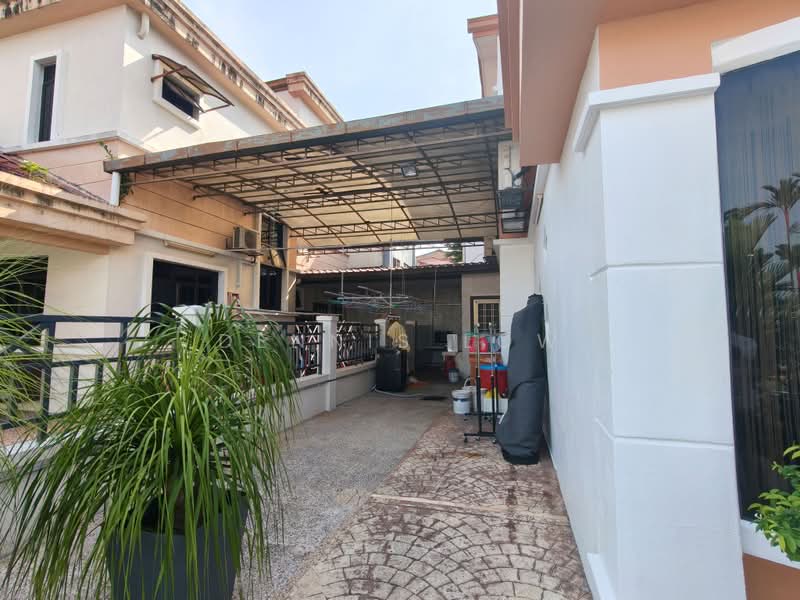 Semi-Detached House for Sale in Batu 9 (Cheras) - Dennis Low - Exterior - PropertyGuru.com.my