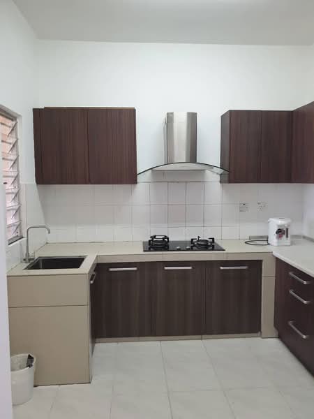 Condominium for Sale at Seri Maya Condominium - Elvis Kok - Kitchen - PropertyGuru.com.my