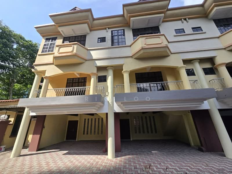 Bungalow for Rent in Taman Century (Johor Bahru) - Eric Loo - Exterior - PropertyGuru.com.my