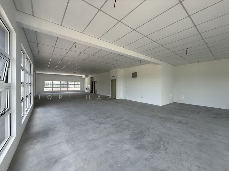 Kedai / Pejabat untuk Disewa di Seksyen U16 (Shah Alam) - Fiqri Hazim Rozmi - Interior - PropertyGuru.com.my