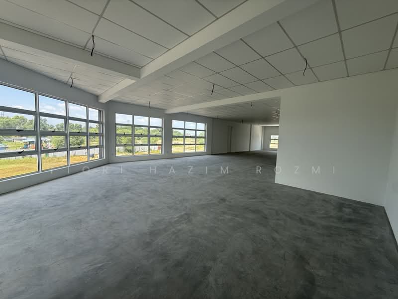 Kedai / Pejabat untuk Disewa di Seksyen U16 (Shah Alam) - Fiqri Hazim Rozmi - Interior - PropertyGuru.com.my