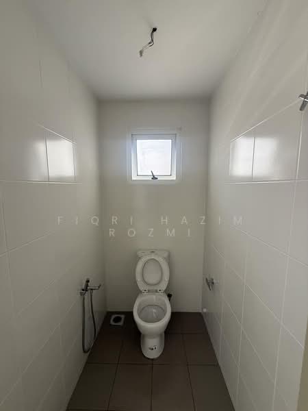 Kedai / Pejabat untuk Disewa di Seksyen U16 (Shah Alam) - Fiqri Hazim Rozmi - Bathroom - PropertyGuru.com.my
