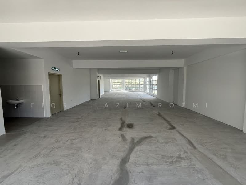 Kedai / Pejabat untuk Disewa di Seksyen U16 (Shah Alam) - Fiqri Hazim Rozmi - Interior - PropertyGuru.com.my