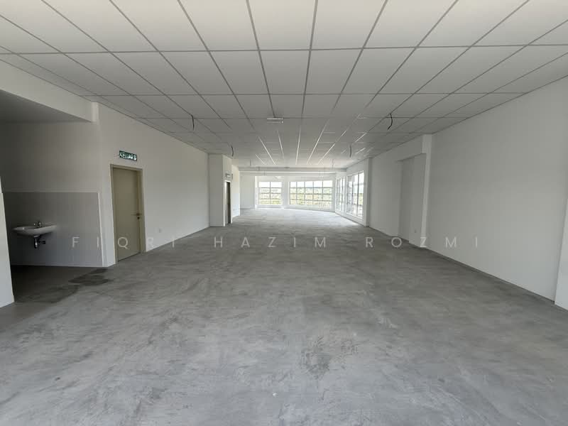 Kedai / Pejabat untuk Disewa di Seksyen U16 (Shah Alam) - Fiqri Hazim Rozmi - Interior - PropertyGuru.com.my