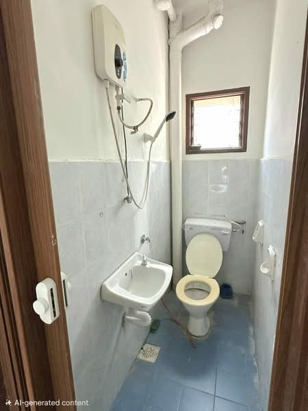 Rumah Teres 2 Tingkat untuk Dijual di Taman Lestari Putra (Seri Kembangan) - Grace Oon - Bathroom - PropertyGuru.com.my