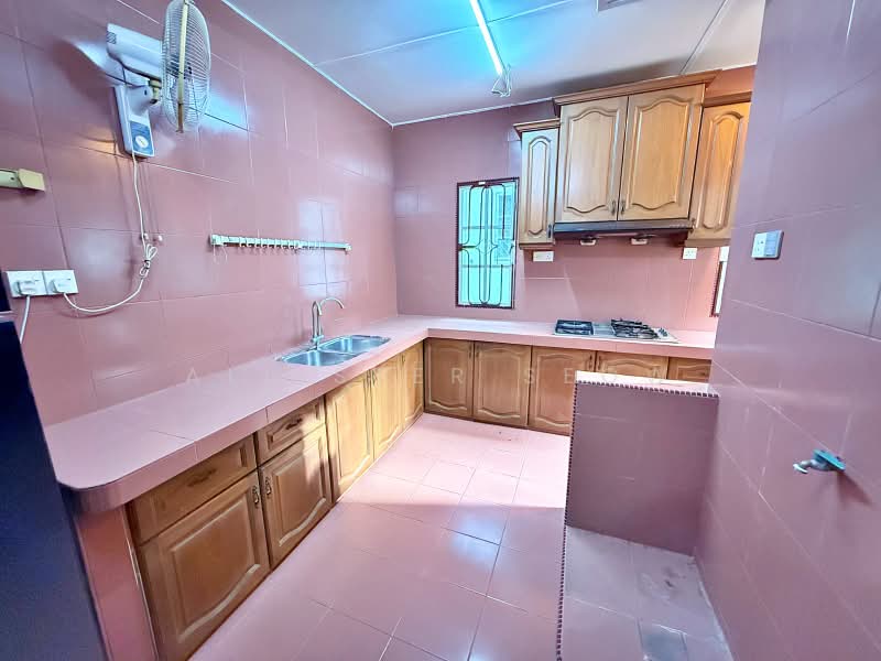 Rumah Teres 2-Tingkat untuk Dijual di Kota Kemuning (Shah Alam) - Allister Seow - Kitchen - PropertyGuru.com.my