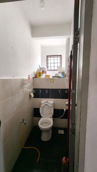 Shop / Office for Sale in Nusa Bayu (Iskandar Puteri (Nusajaya)) - Chris Tan - Bathroom - PropertyGuru.com.my