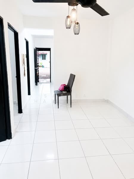 Flat for Sale at Taman Puchong Perdana - Sariza Hartanah - Corridor - PropertyGuru.com.my