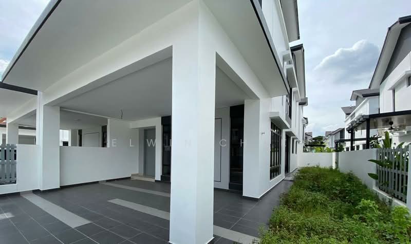 Rumah Berkembar untuk Dijual di Setia Utama (Setia Alam) - Elwin Chok - Exterior - PropertyGuru.com.my