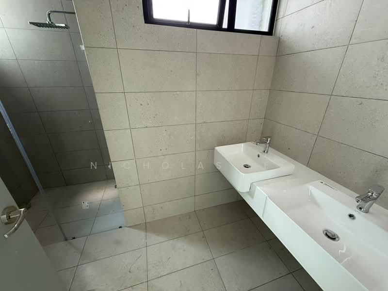Rumah Berkembar untuk Dijual di Ipoh (Perak) - Nicholas Lee - Bathroom - PropertyGuru.com.my