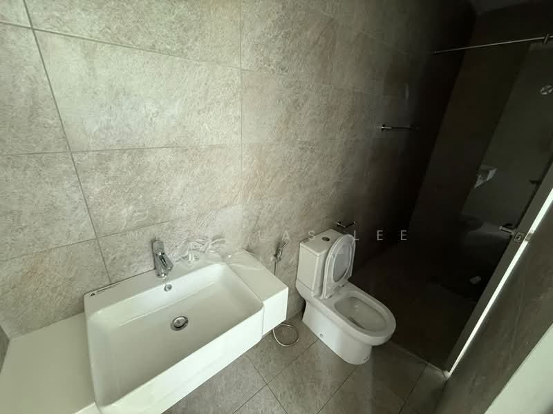Rumah Berkembar untuk Dijual di Ipoh (Perak) - Nicholas Lee - Bathroom - PropertyGuru.com.my