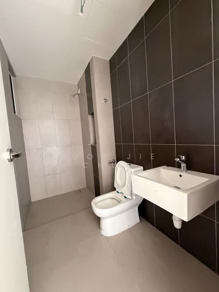 Pangsapuri untuk Dijual di Mutiara Hilltop - Soon Jie Chua - Bathroom - PropertyGuru.com.my