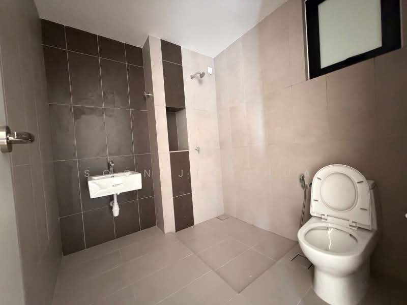 Pangsapuri untuk Dijual di Mutiara Hilltop - Soon Jie Chua - Bathroom - PropertyGuru.com.my
