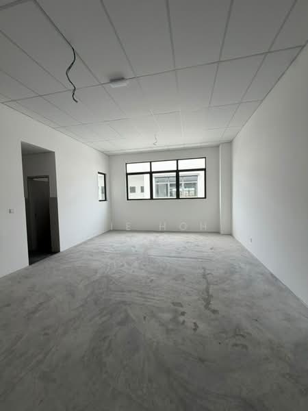 Shop for Rent in Bandar Rimbayu (Telok Panglima Garang) - Jie Hoh - Interior - PropertyGuru.com.my