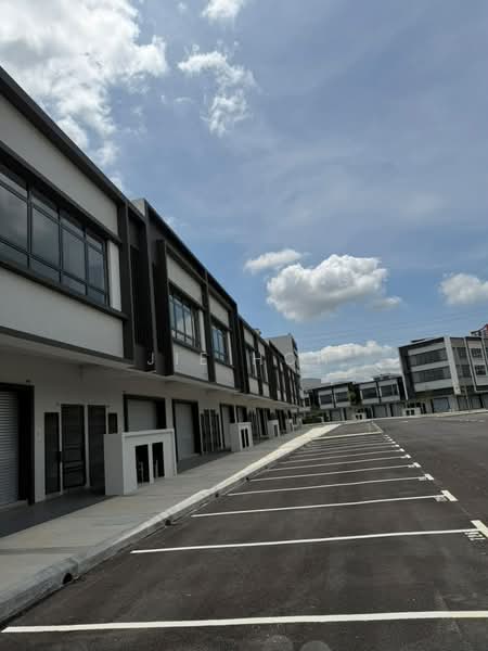 Shop for Rent in Bandar Rimbayu (Telok Panglima Garang) - Jie Hoh - Exterior - PropertyGuru.com.my