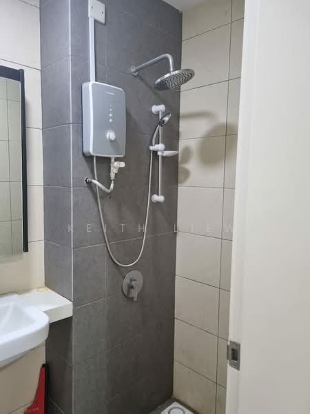 Condominium for Sale at The Holmes 1 - Keith Liew - Bathroom - PropertyGuru.com.my