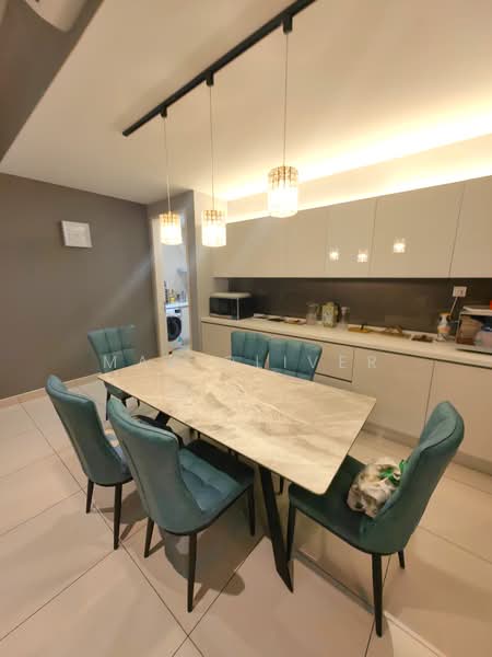 Servis Apartment untuk Dijual di The Park Sky Residence - Mak Oliver - Dining Room - PropertyGuru.com.my